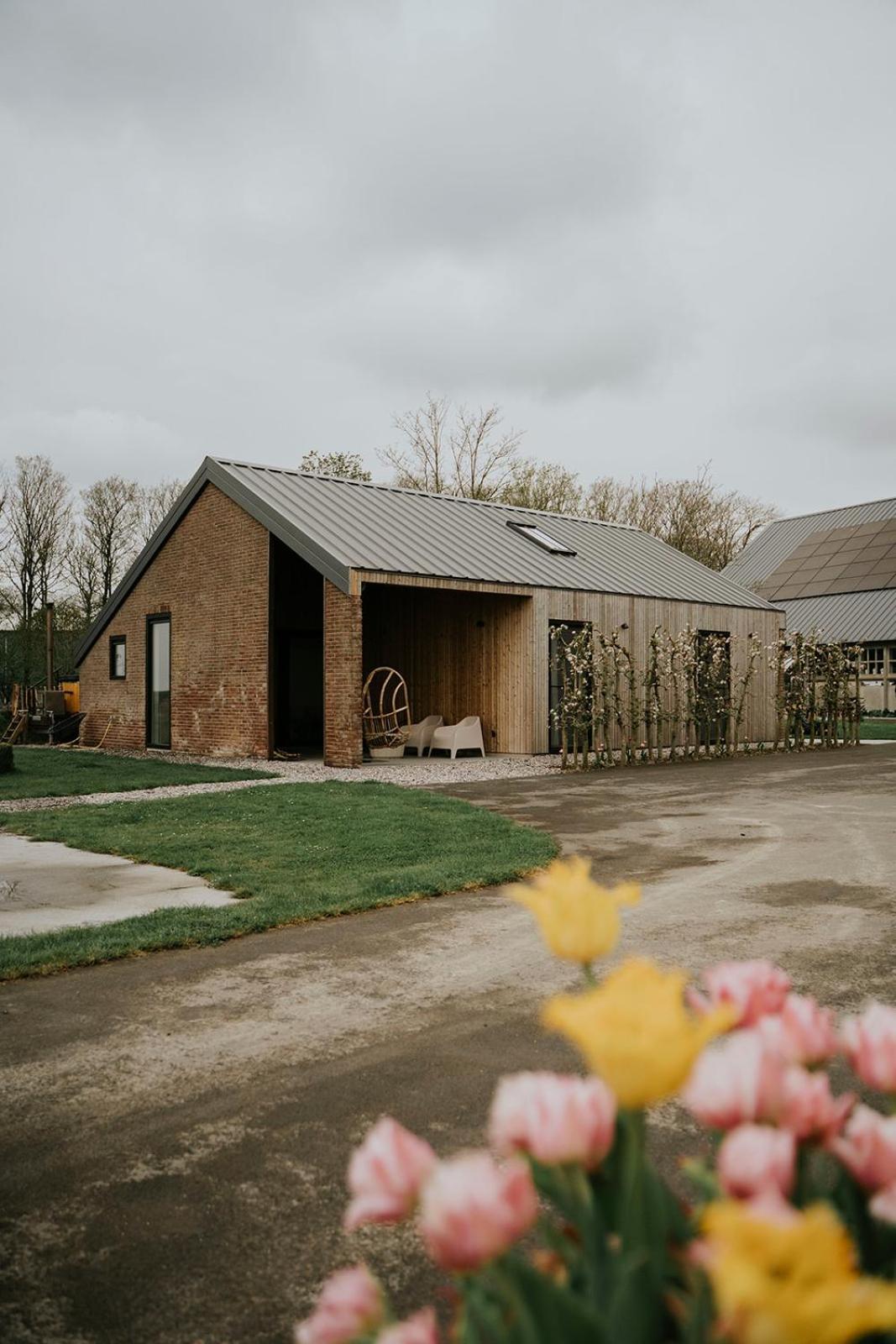 크라켄버그 Bed En Brood In De Kapschuur - Boerderij De Zuiderkrib B&B 외부 사진